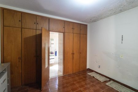 Casa à venda com 250m², 3 quartos e 4 vagasSuíte