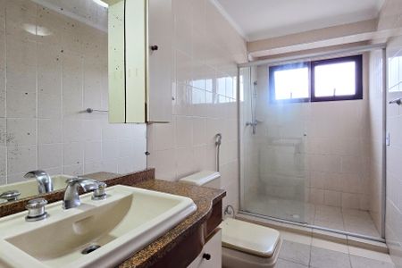 Apartamento para alugar com 98m², 3 quartos e 2 vagasBanheiro - Suíte