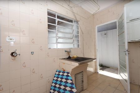 Casa à venda com 135m², 4 quartos e 2 vagasLavanderia