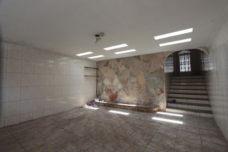 Casa à venda com 135m², 4 quartos e 2 vagasGaragem