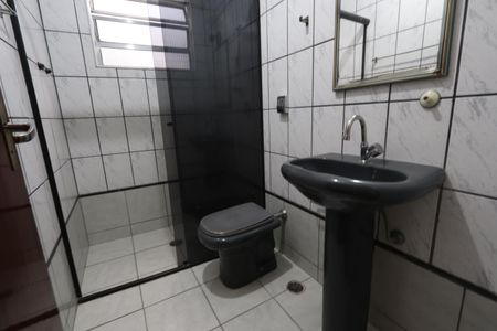 Casa à venda com 135m², 4 quartos e 2 vagasBanheiro Social