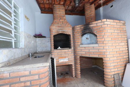 Casa à venda com 135m², 4 quartos e 2 vagasÁrea de Lazer