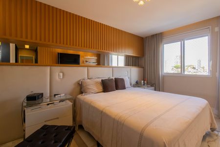 Apartamento à venda com 202m², 3 quartos e 4 vagasSuíte 1