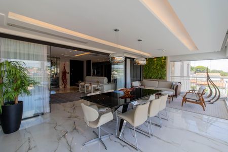 Apartamento à venda com 202m², 3 quartos e 4 vagasVaranda Gourmet