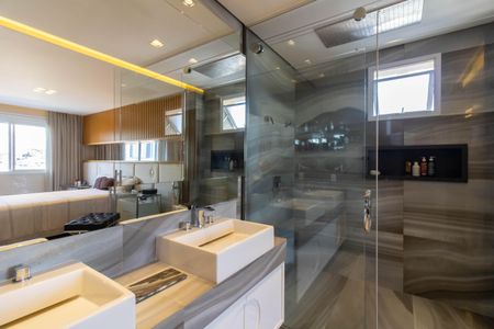 Apartamento à venda com 202m², 3 quartos e 4 vagasSuíte 1