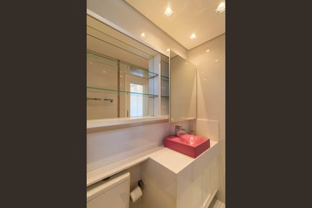 Apartamento à venda com 202m², 3 quartos e 4 vagasSuíte 2