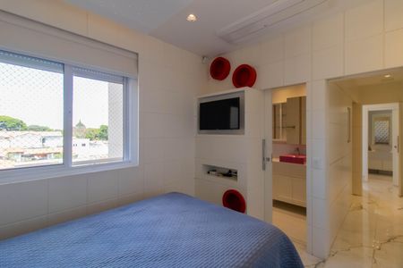 Apartamento à venda com 202m², 3 quartos e 4 vagasSuíte 2