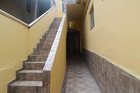 Casa para alugar com 85m², 2 quartos e 1 vagaQuintal