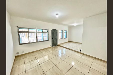 Casa para alugar com 100m², 3 quartos e 2 vagasSala