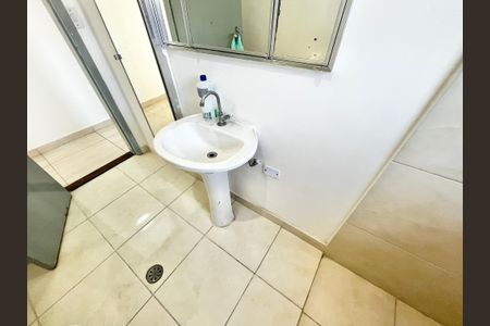 Casa para alugar com 100m², 3 quartos e 2 vagasBanheiro