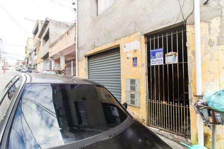 Casa para alugar com 100m², 2 quartos e sem vagaFachada + Placa