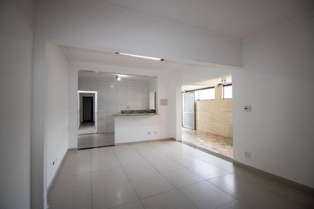 Casa à venda com 230m², 1 quarto e 2 vagasSala