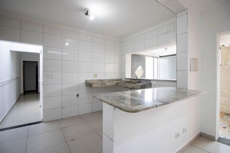 Casa à venda com 230m², 1 quarto e 2 vagasCozinha 