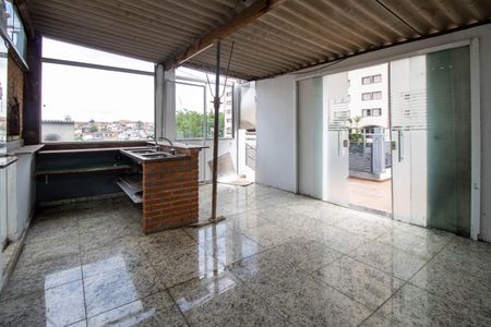 Casa à venda com 230m², 1 quarto e 2 vagasChurrasqueira