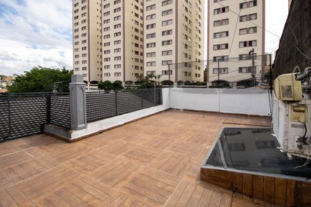 Casa à venda com 230m², 1 quarto e 2 vagasÁrea superior 