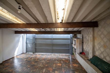 Vista Sala de casa à venda com 1 quarto, 230m² em Chácara Agrindus, Taboão da Serra