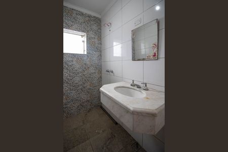 Casa à venda com 230m², 1 quarto e 2 vagasBanheiro