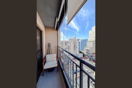 Studio à venda com 28m², 1 quarto e sem vaga Studio à venda com 28m², 1 quarto e sem vagaVaranda