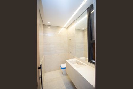 Casa de condomínio para alugar com 650m², 3 quartos e 4 vagasLavabo