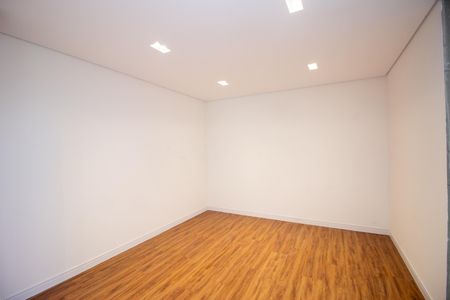 Casa de condomínio para alugar com 650m², 3 quartos e 4 vagasCloset da suíte