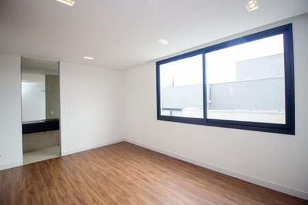 Casa de condomínio para alugar com 650m², 3 quartos e 4 vagasQuarto Suíte 1