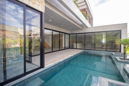 Casa de condomínio para alugar com 650m², 3 quartos e 4 vagasPiscina