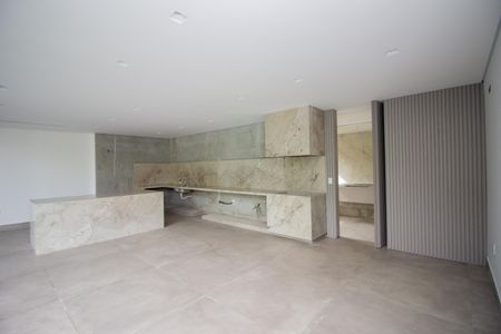 Casa de condomínio para alugar com 650m², 3 quartos e 4 vagasCozinha 2