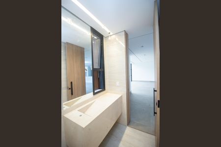 Casa de condomínio para alugar com 650m², 3 quartos e 4 vagasLavabo