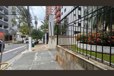 Apartamento para alugar com 90m², 2 quartos e 1 vaga Apartamento para alugar com 90m², 2 quartos e 1 vagaFachada