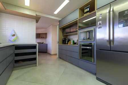Apartamento à venda com 200m², 3 quartos e 3 vagasCozinha
