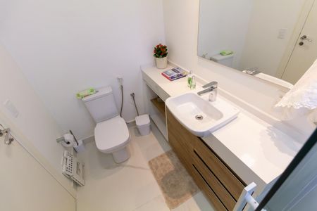 Apartamento à venda com 200m², 3 quartos e 3 vagasBanheiro 2