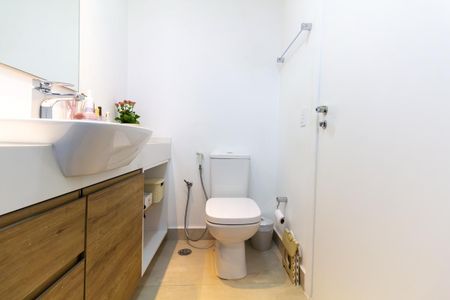 Apartamento à venda com 200m², 3 quartos e 3 vagasBanheiro 1