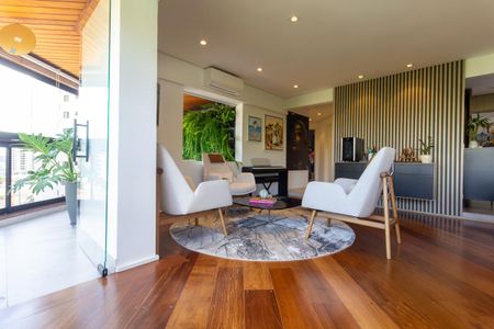 Apartamento à venda com 200m², 3 quartos e 3 vagasSala