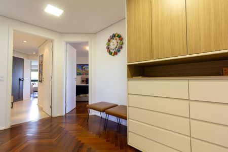 Apartamento à venda com 200m², 3 quartos e 3 vagasCorredor