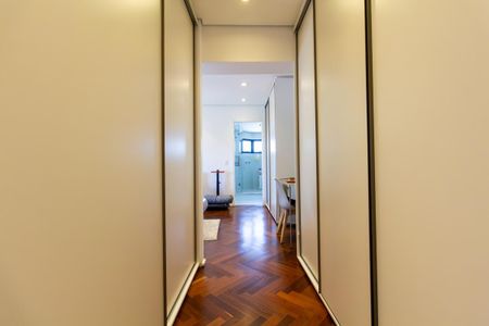 Apartamento à venda com 200m², 3 quartos e 3 vagasQuarto 3