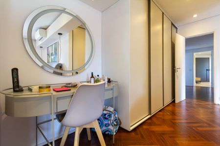 Apartamento à venda com 200m², 3 quartos e 3 vagasQuarto 3