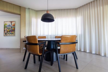 Apartamento à venda com 200m², 3 quartos e 3 vagasSala de Jantar