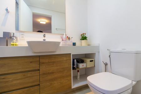 Apartamento à venda com 200m², 3 quartos e 3 vagasBanheiro 1