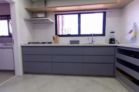 Apartamento à venda com 200m², 3 quartos e 3 vagasCozinha