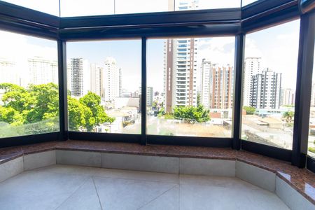 Apartamento à venda com 200m², 3 quartos e 3 vagasSacada