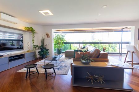 Apartamento à venda com 200m², 3 quartos e 3 vagasSala