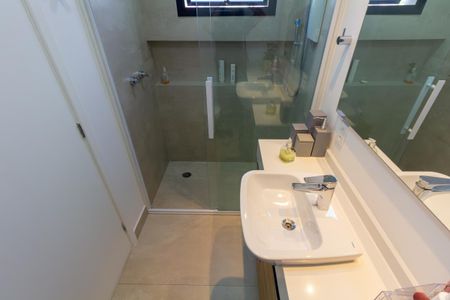 Apartamento à venda com 200m², 3 quartos e 3 vagasBanheiro 1