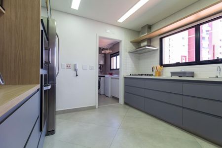 Apartamento à venda com 200m², 3 quartos e 3 vagasCozinha