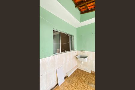 Casa para alugar com 70m², 2 quartos e 1 vagaÁrea de Serviço