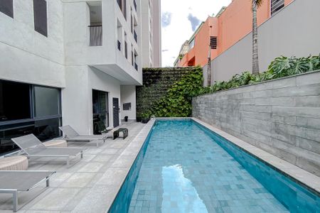 Studio à venda com 21m², 1 quarto e sem vagaÁrea comum - Piscina
