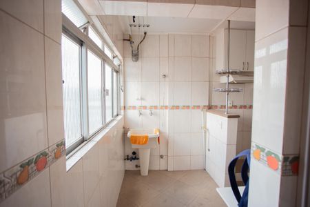 Apartamento à venda com 77m², 2 quartos e 1 vagaÁREA DE SERVIÇO