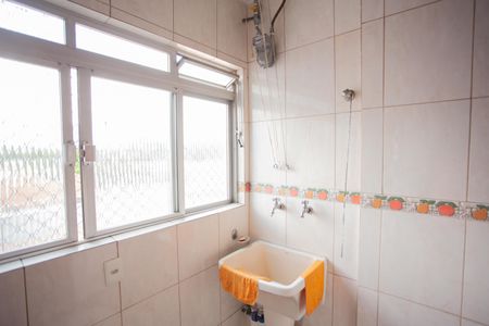 Apartamento à venda com 77m², 2 quartos e 1 vagaÁREA DE SERVIÇO