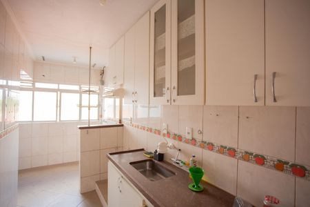 Apartamento à venda com 77m², 2 quartos e 1 vagaCOZINHA