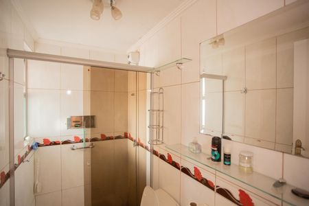 Apartamento à venda com 77m², 2 quartos e 1 vagaBANHEIRO