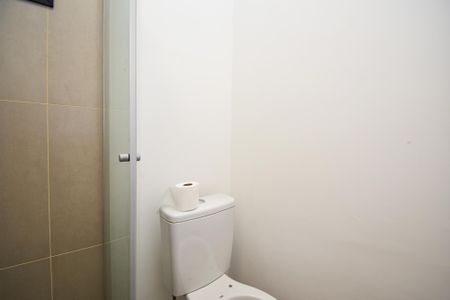 Studio para alugar com 25m², 1 quarto e sem vaga Studio para alugar com 25m², 1 quarto e sem vagaBanheiro social